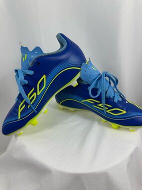 Girls, soccer shoes, size 1 Messi brand